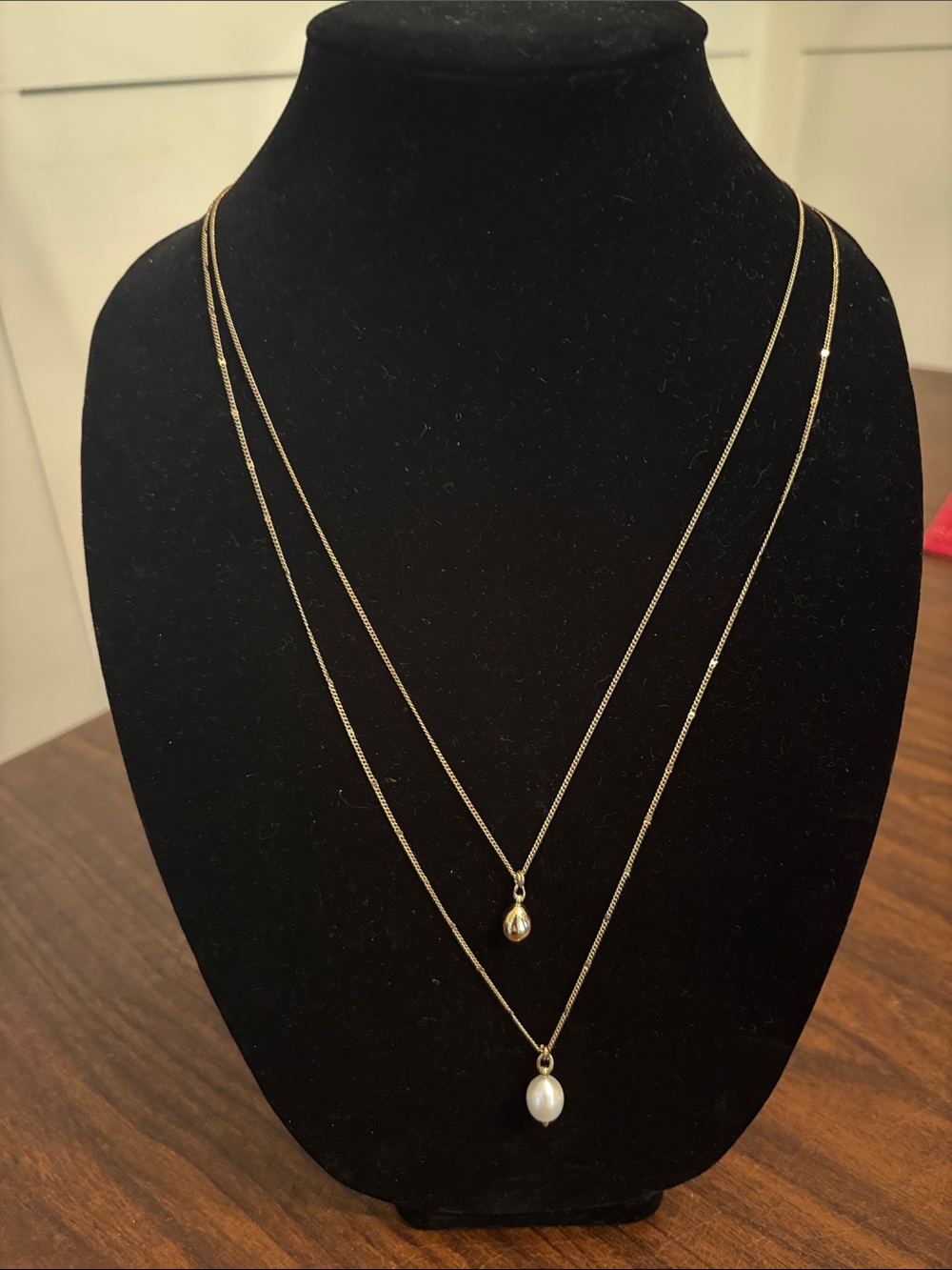 Cape Diablo Gold Layered Necklace with White Pearl and Teardrop Charm